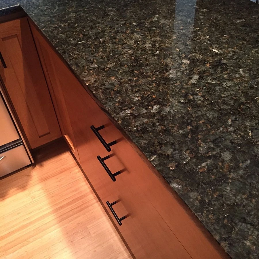 Verde Butterfly Granite Kitchen Countertop 01