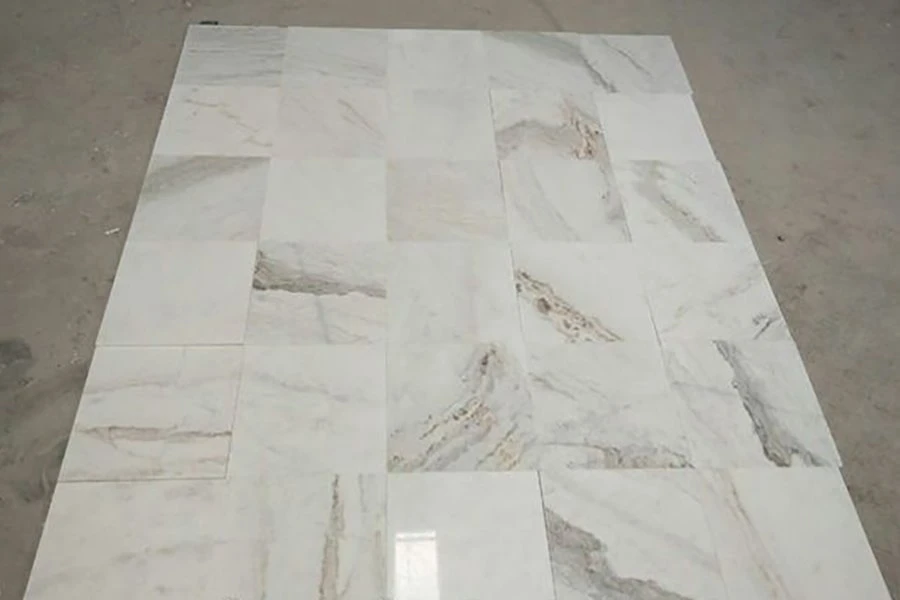 Calacatta Amber Marble Tile 01.jpg